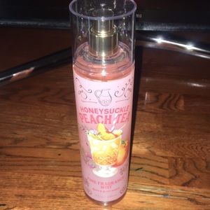 Honeysuckle Peach Tea ☕️